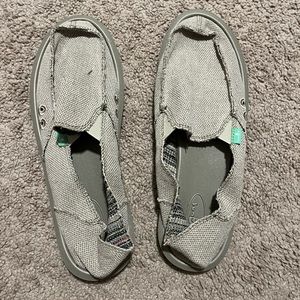 sanuk shoes!